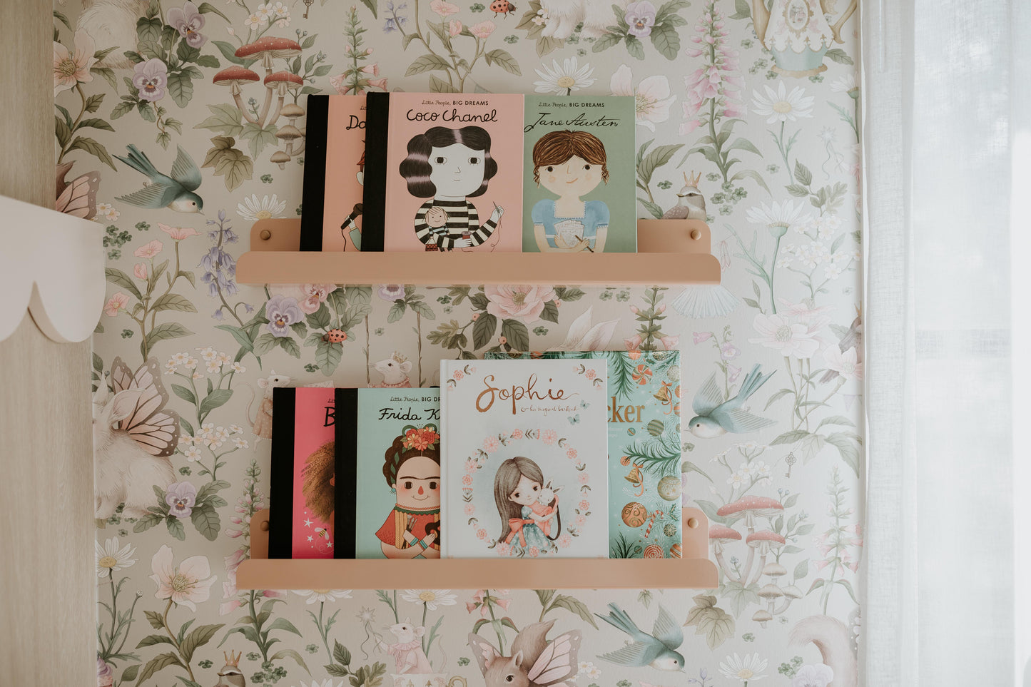 Sophie and Her Magical Backpack - Children's Book